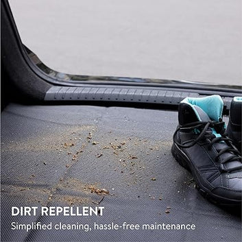 Waterproof Cuttable Car Boot Liner – Non-Slip PVC Dog Car Boot Mat